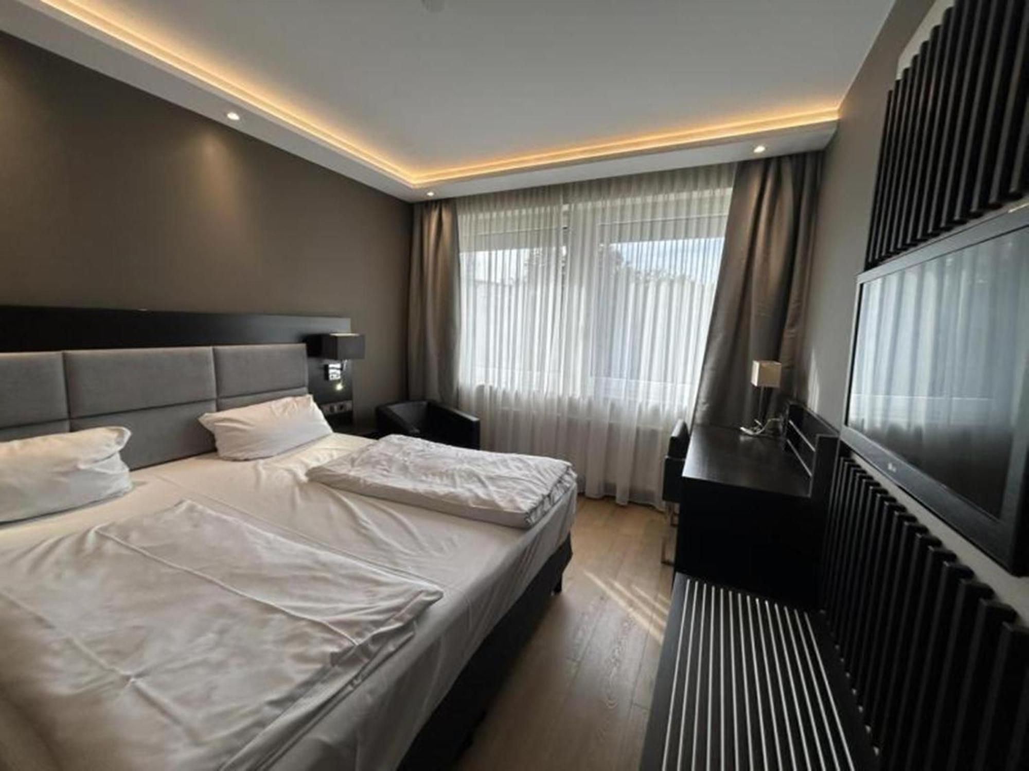 Zi Hotel Карлсруе Екстер'єр фото