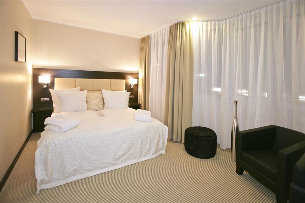 Zi Hotel Карлсруе Екстер'єр фото