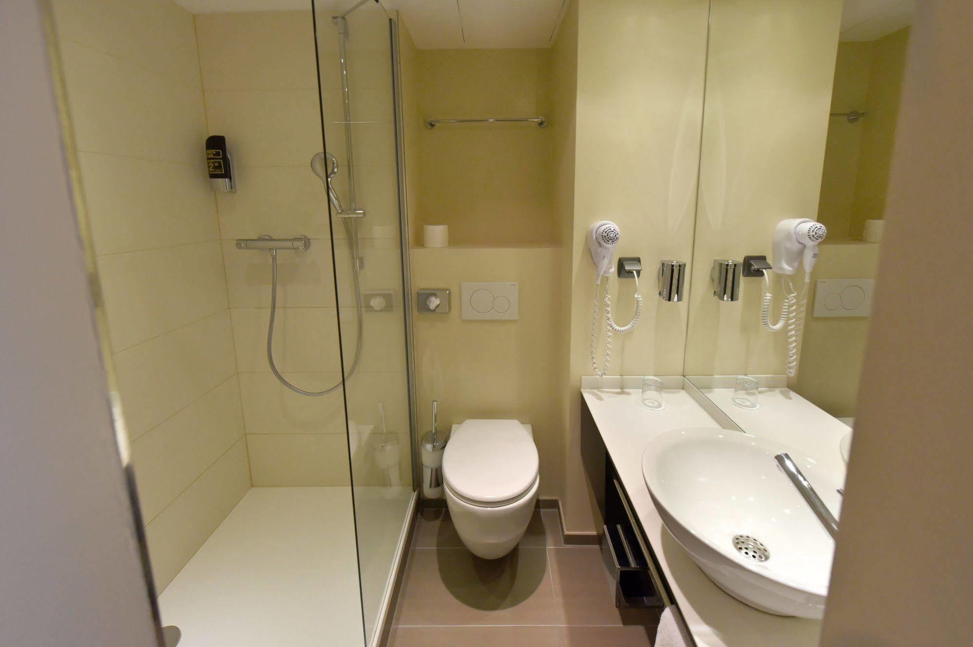 Zi Hotel Карлсруе Екстер'єр фото