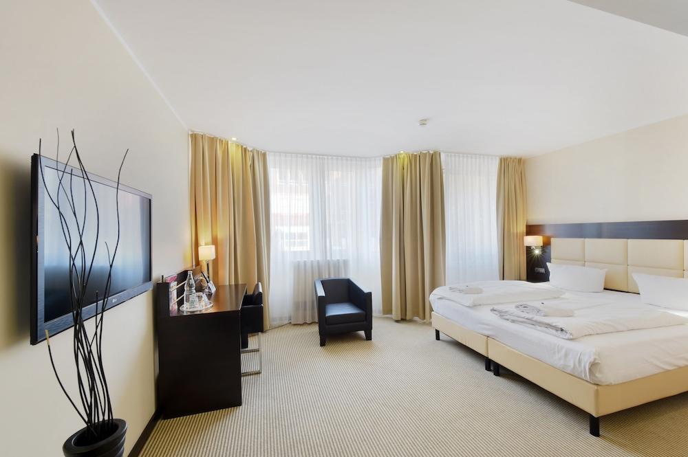 Zi Hotel Карлсруе Екстер'єр фото