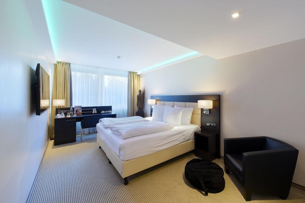 Zi Hotel Карлсруе Екстер'єр фото
